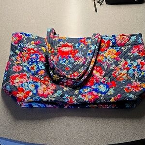 Vera Bradley TOTE